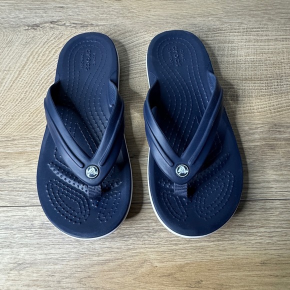 Crocs Kids Classic II Flip Flops Navy Blue White Trim Kids Size 13 Comfortable - Picture 1 of 9